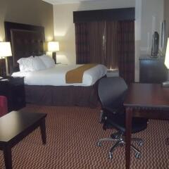 Отель Holiday Inn Express Newington комната для гостей
