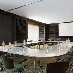 Отель Four Points by Sheraton Cali фото 2