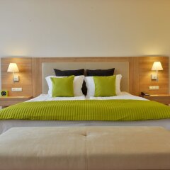 Suite Hotel Sofia сейф в номере