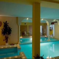 Hotel Borgo dei Poeti Wellness Resort Манерба-дель-Гарда бассейн фото 3