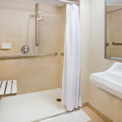 Отель Crowne Plaza Bloomington Msp Airport / Moa Блумингтон ванная