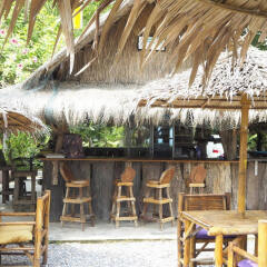 Отель Euro Lanta White Rock Resort And Spa Ланта гостиничный бар