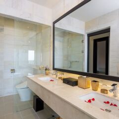 Отель Grandvrio Ocean Resort Danang ванная