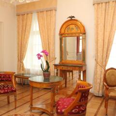St. George Residence All Suite Hotel Deluxe комната для гостей