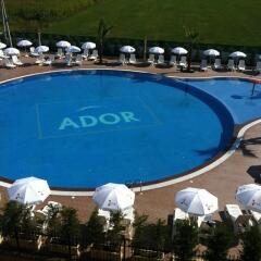Отель Ador Resort бассейн