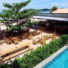Отель Bambie Boutique Home & Resort бассейн фото 3