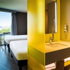 Отель ibis Styles New York LaGuardia Airport США, Нью-Йорк - отзывы, цены и фото номеров - забронировать отель ibis Styles New York LaGuardia Airport онлайн ванная фото 2
