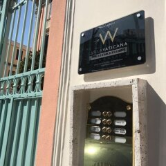 Отель Villa Vaticana сейф в номере