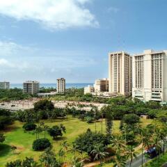 DoubleTree by Hilton Hotel Alana - Waikiki Beach балкон