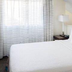 Отель Residence Inn By Marriott Long Beach США, Лонг-Бич - отзывы, цены и фото номеров - забронировать отель Residence Inn By Marriott Long Beach онлайн комната для гостей фото 3