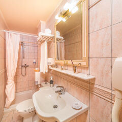 Отель Arcadion Hotel Греция, Корфу - 2 отзыва об отеле, цены и фото номеров - забронировать отель Arcadion Hotel онлайн ванная