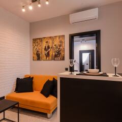 Отель FM Luxury 1-BDR Apartment - Rock'n'Roll Болгария, София - отзывы, цены и фото номеров - забронировать отель FM Luxury 1-BDR Apartment - Rock'n'Roll онлайн фото 4