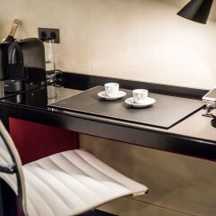 Отель Room Mate Alain в номере