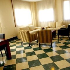 Отель Apartamentos Luxsevilla Palacio Испания, Севилья - отзывы, цены и фото номеров - забронировать отель Apartamentos Luxsevilla Palacio онлайн помещение для мероприятий
