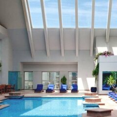 Отель Dusit Thani Dubai ОАЭ, Дубай - 2 отзыва об отеле, цены и фото номеров - забронировать отель Dusit Thani Dubai онлайн бассейн