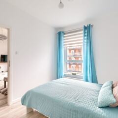 Отель M&R Apartament Airport Konstruktorska 7 комната для гостей фото 5