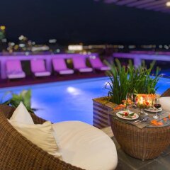 Отель QQ House with balcony and near the beach Вьетнам, Нячанг - отзывы, цены и фото номеров - забронировать отель QQ House with balcony and near the beach онлайн бассейн фото 2