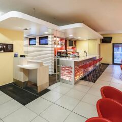 Ibis Hotel Plzen Пльзень сауна
