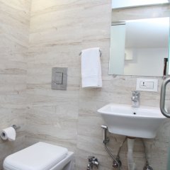 Aboo's Hotel Lucky Galaxy in Mumbai, India from 58$, photos, reviews - zenhotels.com bathroom