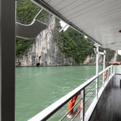 Отель Carina Cruise Halong Bay балкон
