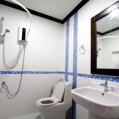 Отель The Panwa Guesthouse Таиланд, Пхукет - отзывы, цены и фото номеров - забронировать отель The Panwa Guesthouse онлайн ванная