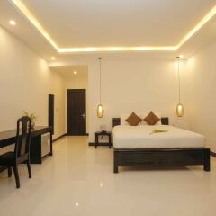 Отель Hoi An Sunny Pool Villa сейф в номере