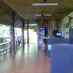 Отель Sunsets Guesthouse фитнесс-зал