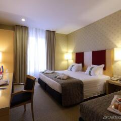 Отель Holiday Inn Milan - Garibaldi Station комната для гостей фото 2