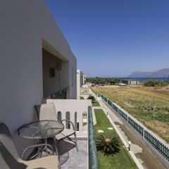 Mediterranean Hotel Apartments & Studios балкон фото 4