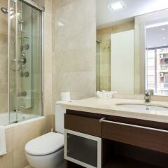 Отель 1205 - Sagrada Familia Nice Apartment Испания, Барселона - отзывы, цены и фото номеров - забронировать отель 1205 - Sagrada Familia Nice Apartment онлайн ванная