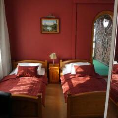 Hotel Staropolska Рава-Русская комната для гостей фото 3