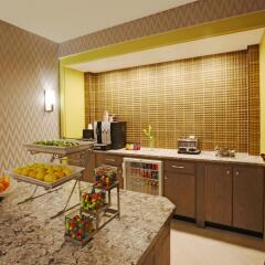 Отель Sheraton Columbus Suites Колумбус в номере