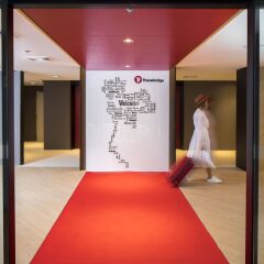 Отель Travelodge Sukhumvit 11 Бангкок помещение для мероприятий фото 2