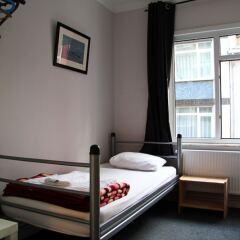 Hush Hostel Lounge Турция, Стамбул - 2 отзыва об отеле, цены и фото номеров - забронировать отель Hush Hostel Lounge онлайн комната для гостей фото 5