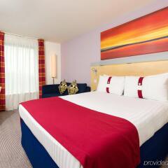 Отель Holiday Inn Express London Stansted комната для гостей фото 3