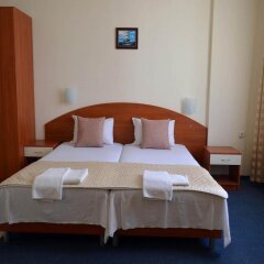 Отель Family Hotel Diana Болгария, Поморие - отзывы, цены и фото номеров - забронировать отель Family Hotel Diana онлайн комната для гостей