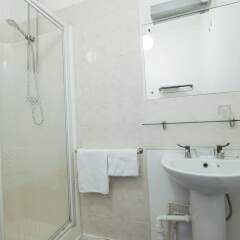 Dillons Hotel - B&B ванная фото 6