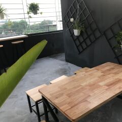 Отель The Autumn Homestay бассейн