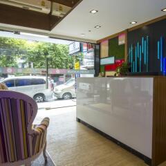Отель Eleven Avenue Suites Bangkok фото 4
