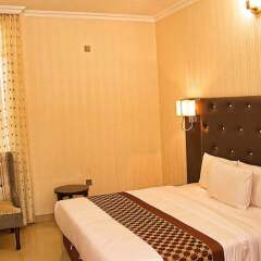 Отель Lakeem Suites - Agboyin Surulere комната для гостей фото 3