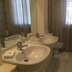 Отель Albergo Diana Италия, Лимена - отзывы, цены и фото номеров - забронировать отель Albergo Diana онлайн ванная