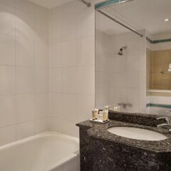 Millennium Gloucester Hotel London ванная