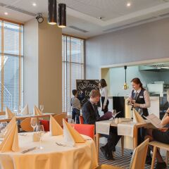 Гостиница Mercure Lipetsk Center в Липецке 9 отзывов об отеле, цены и фото номеров - забронировать гостиницу Mercure Lipetsk Center онлайн Липецк питание фото 3