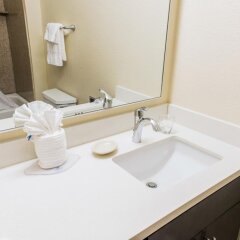 Отель Candlewood Suites Virginia Beach/Norfolk ванная