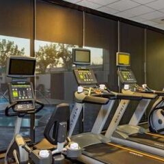 Отель Courtyard by Marriott Los Angeles Pasadena/Monrovia фитнесс-зал фото 4