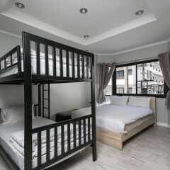 Отель 1989 Hostel & Cafe Таиланд, Бангкок - отзывы, цены и фото номеров - забронировать отель 1989 Hostel & Cafe онлайн комната для гостей фото 2