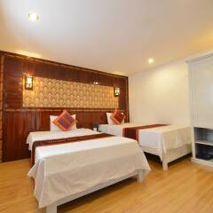 Golden Wings Hotel Ханой сейф в номере
