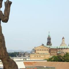 Отель Penck Hotel Dresden (ex Art otel Dresden) Германия, Дрезден - 5 отзывов об отеле, цены и фото номеров - забронировать отель Penck Hotel Dresden (ex Art otel Dresden) онлайн приотельная территория фото 2