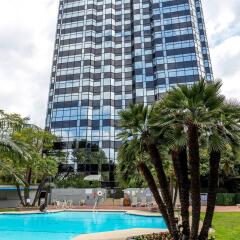 Отель Hilton Universal City Лос-Анджелес бассейн фото 3