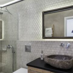 Апартаменты The Athenians Modern Apartments ванная